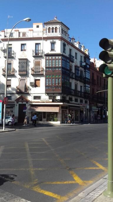 Leon Centro Apartment Sevilla Eksteriør billede